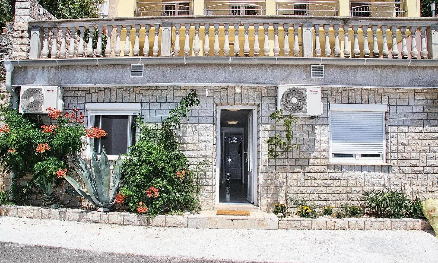 Apartment La Dostana 1 Dramalj Croatia